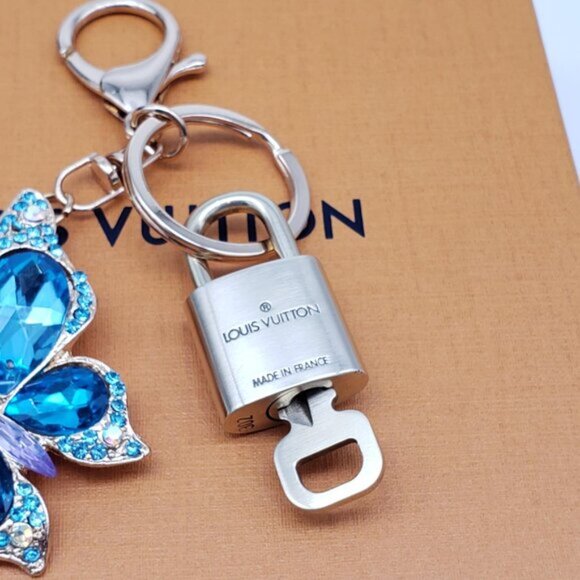 Authentic Louis Vuitton Gold Lock & Box w/ Unbranded Butterfly Bagcharm 122725 - Picture 4 of 8